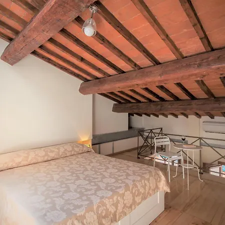 Uffizi - Flo Apartament Florencja